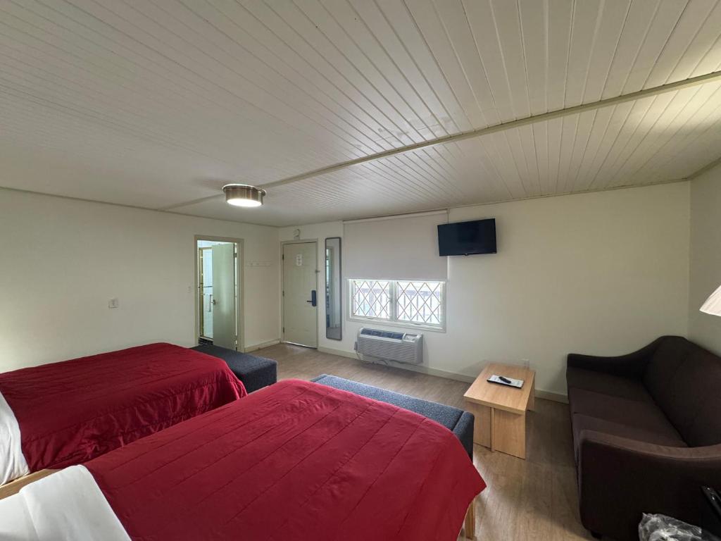 Ski Mountain Lodge photo