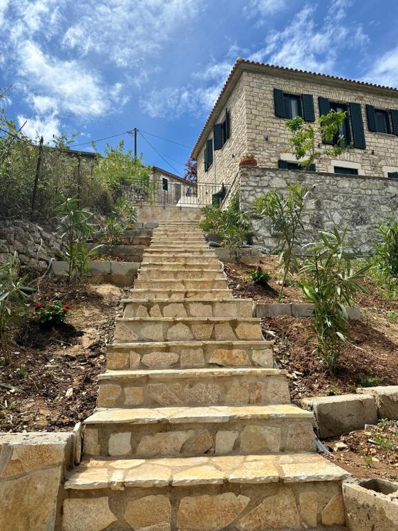 Fotografie z fotogalerie ubytování Chrysavgi Stone House v destinaci Meganisi