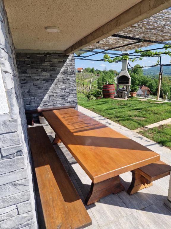 Zahrada ubytování Vineyard Cottage with Private Jacuzzi