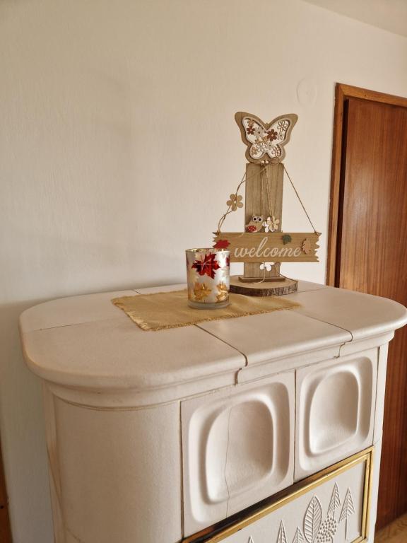 Fotografie z fotogalerie ubytování Vineyard Cottage with Private Jacuzzi v destinaci Metlika