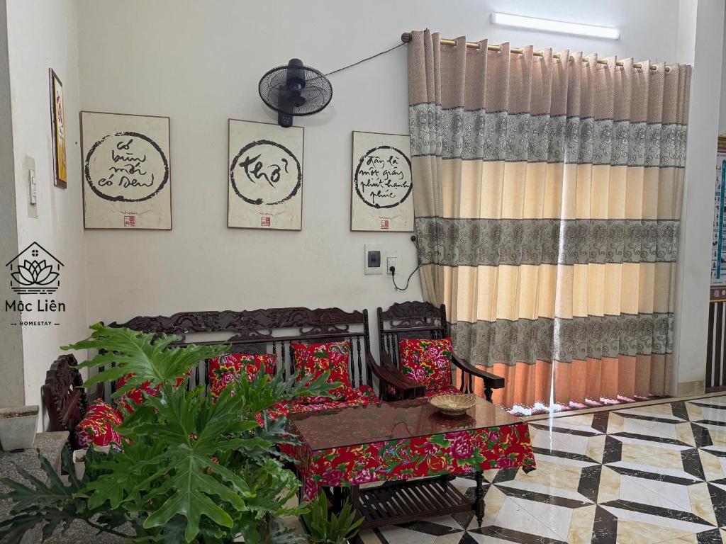 Χώρος καθιστικού στο Mộc Liên Homestay
