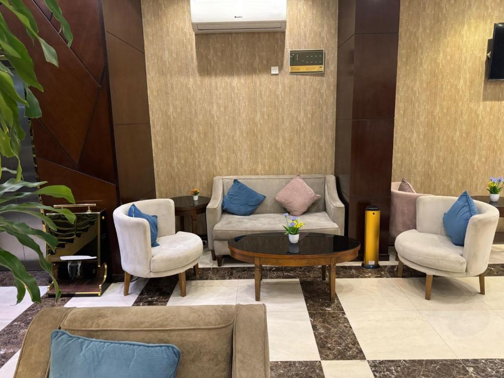 Posezení v ubytování Asal Hiraa Aparthotel Jeddah - آصال حراء للشقق الفندقيه