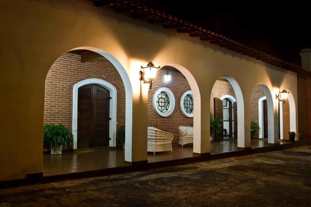  Eden Park Hotel