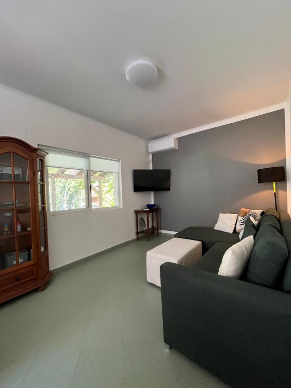 Katil atau katil-katil dalam bilik di Seaside Cottage with Garden