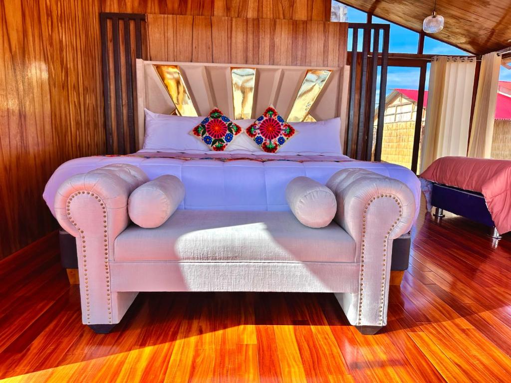 Posezení v ubytování Uros Qhantany Lodge