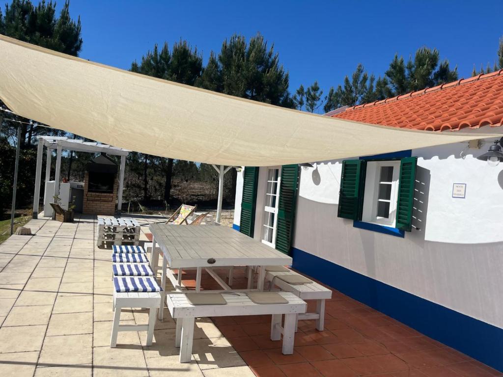 Patio nebo venkovní prostory v ubytování Villa Monte dos Pinheiros