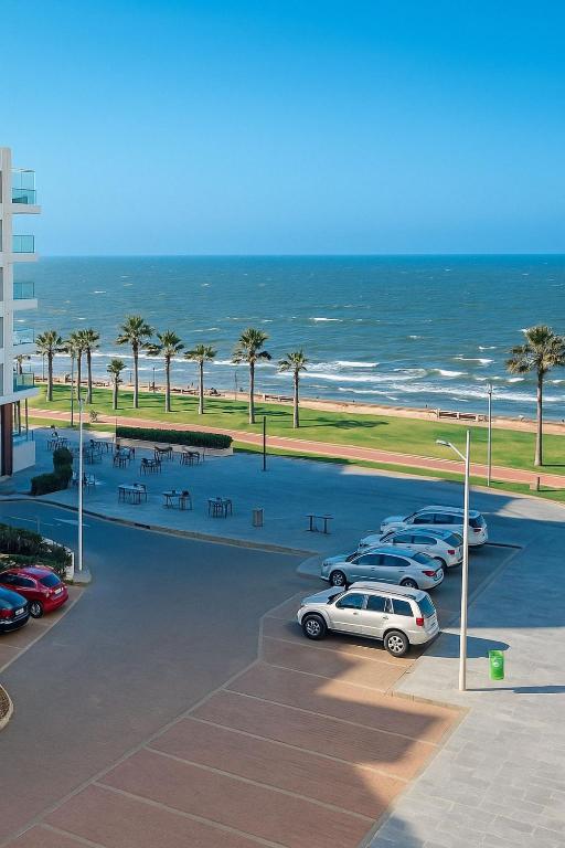 A general sea view or a sea view taken from az apartmanházakat