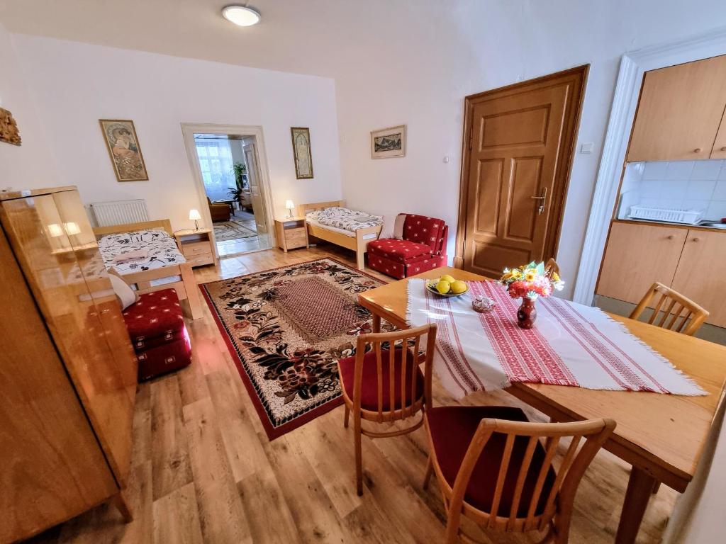 Posedenie v ubytovaní Apartment in a historical house in the center of Levoča