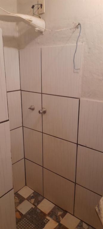 Koupelna v ubytování Quarto compartilhado