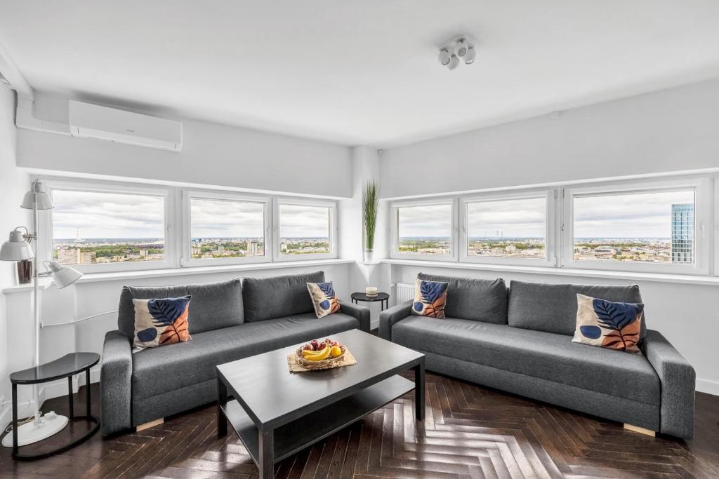 Posezení v ubytování Apartments with view of Warsaw 23rd floor