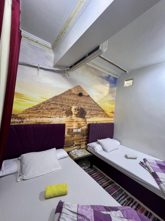 Jana Pyramids view inn - 5