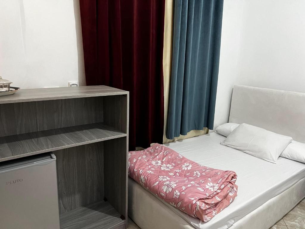 Jana Pyramids view inn - 19