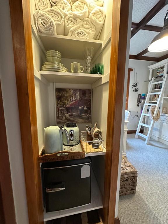 The Hidden Gem in Cambridge - One to Two Bedroom Suite - Resim 5