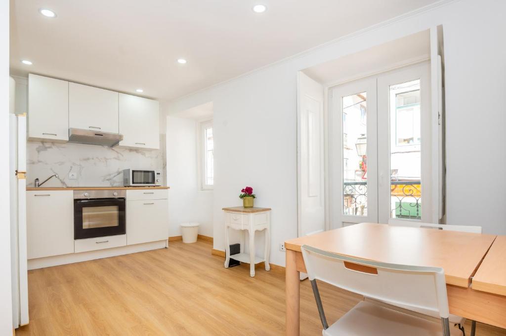 Modern Bairro Alto Apartments