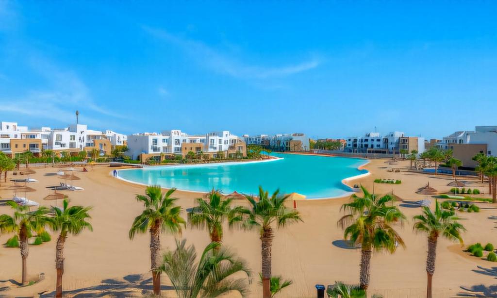 Bazén v ubytování Swan Lake El Gouna - Crystal Lagoon View nebo v jeho okolí
