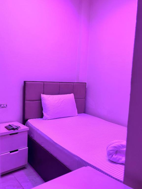 Postel nebo postele na pokoji v ubytování Abdeen Cairo Hostel