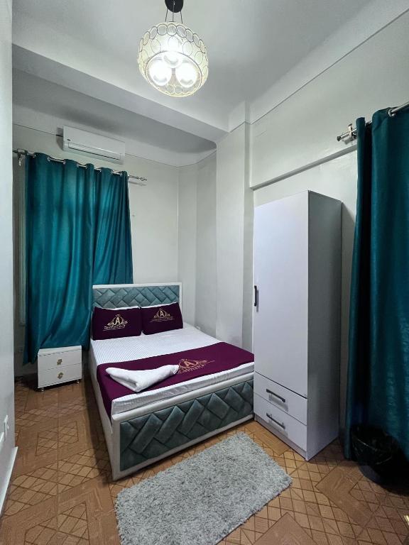 Postel nebo postele na pokoji v ubytování Abdeen Cairo Hostel