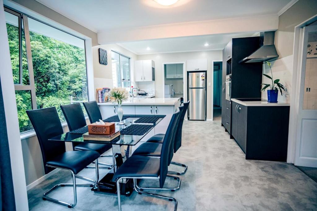 big sale was 258 now from 138 for 2or3 bedrooms - Resim 1