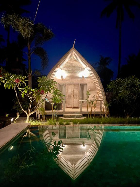 Bazén v ubytování Gili Meno Escape - Adults Only nebo v jeho okolí
