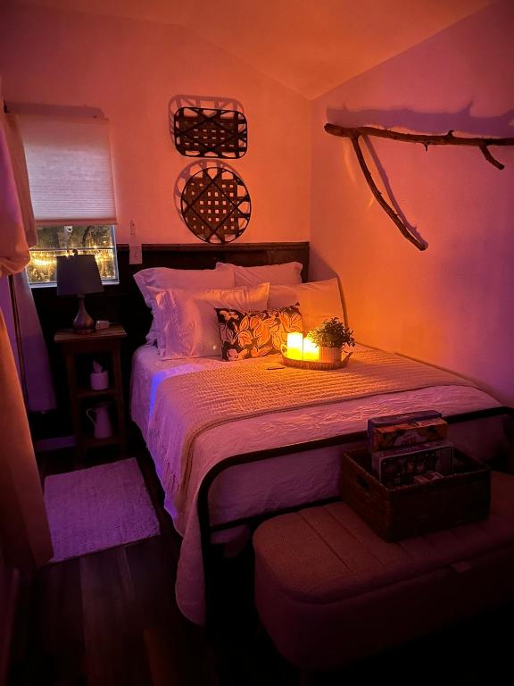 Letto o letti in una camera di Tiny house - Our little piece of paradise