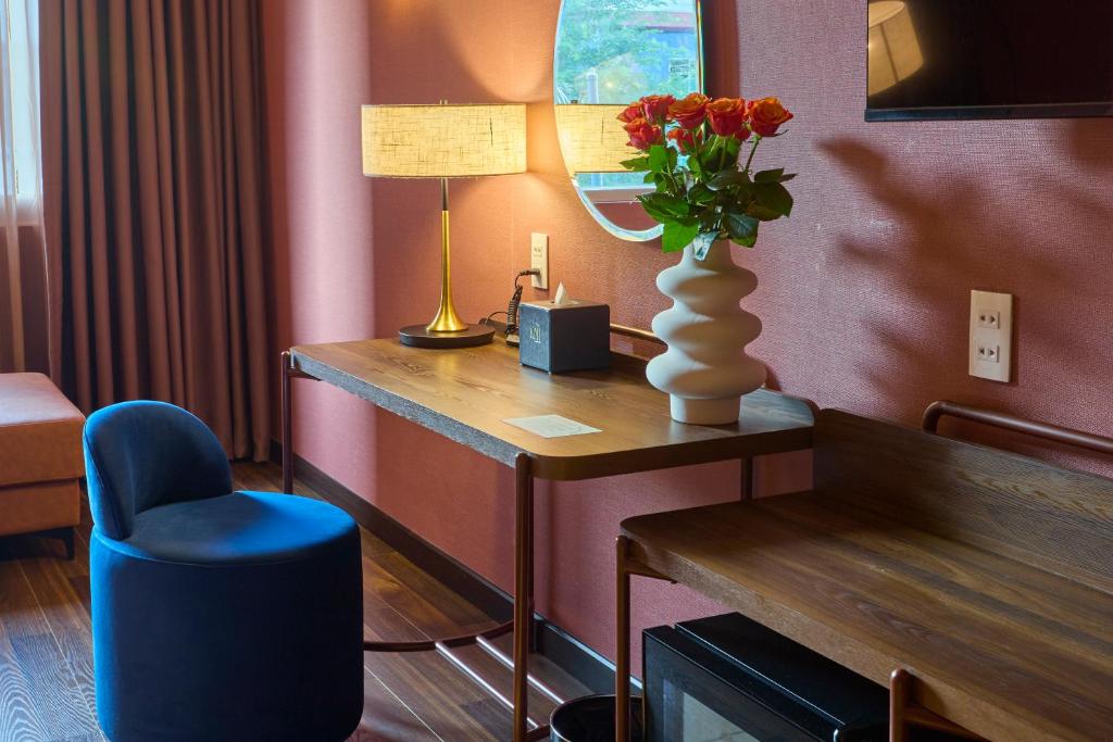 Kin Signature Suite