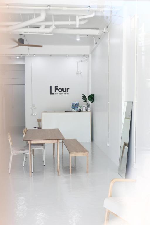 Lfour phuket - Resim 42