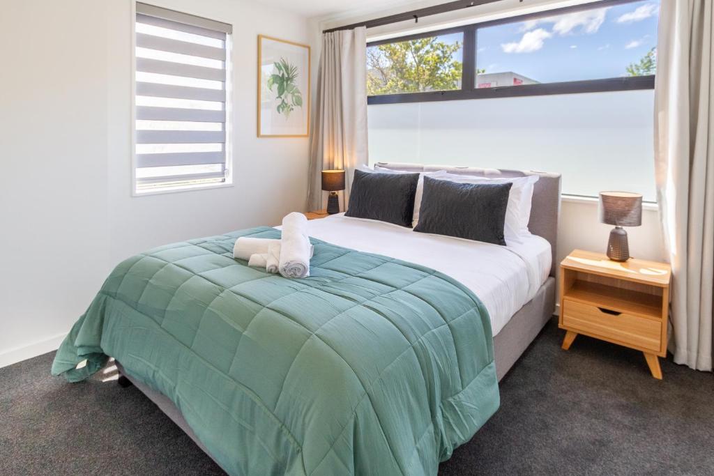 Modern 4BR in Riccarton, Walk to Mall & Park - Resim 32