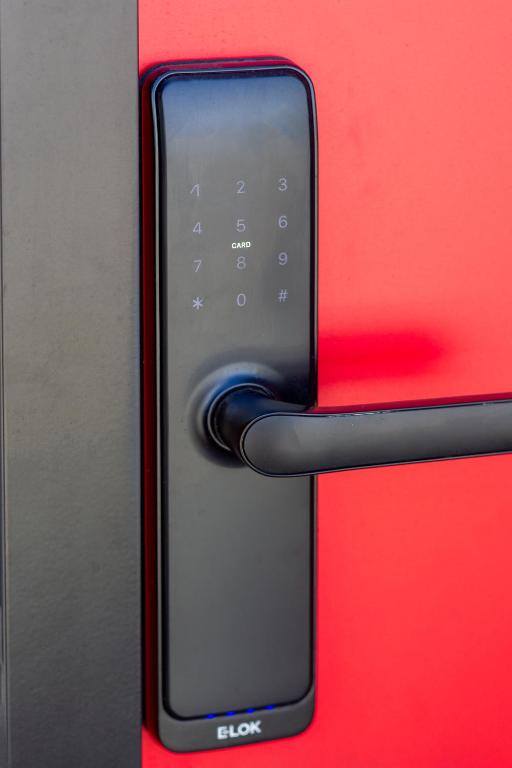 Modern 4BR in Riccarton, Walk to Mall & Park - Resim 42