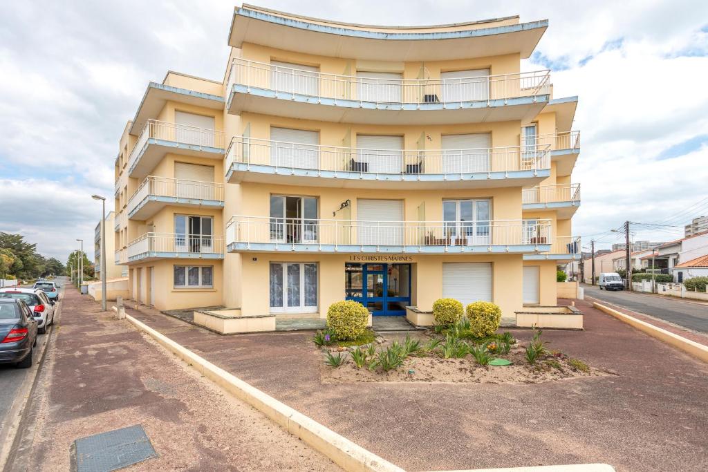 Photo de la galerie de l'établissement 100m plage, forêt, balcon, parking, à Saint-Jean-de-Monts