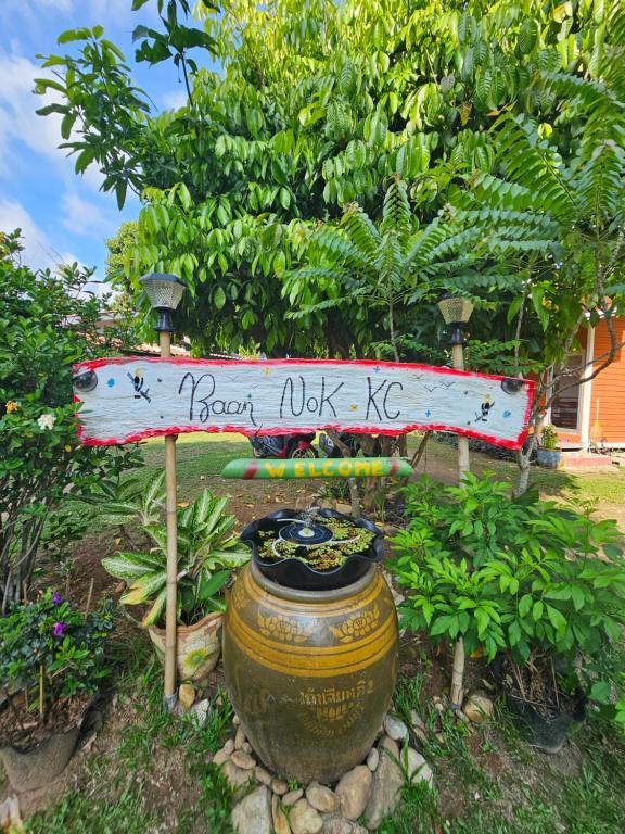 Zahrada ubytování Baan Nok Koh Chang