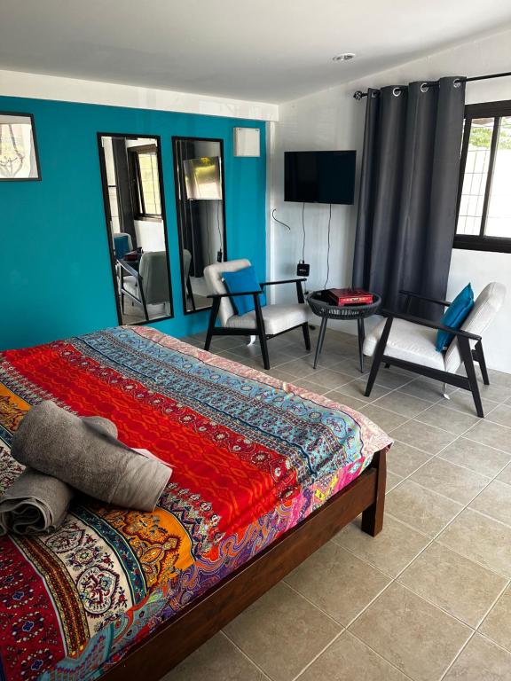 TV a/nebo společenská místnost v ubytování Escape-Cabins