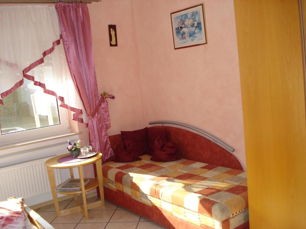Posezení v ubytování Ferienwohnungen - Gästehaus Gertrud Moog-