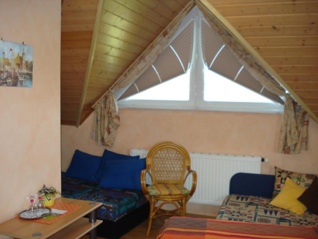 Posezení v ubytování Ferienwohnungen - Gästehaus Gertrud Moog-