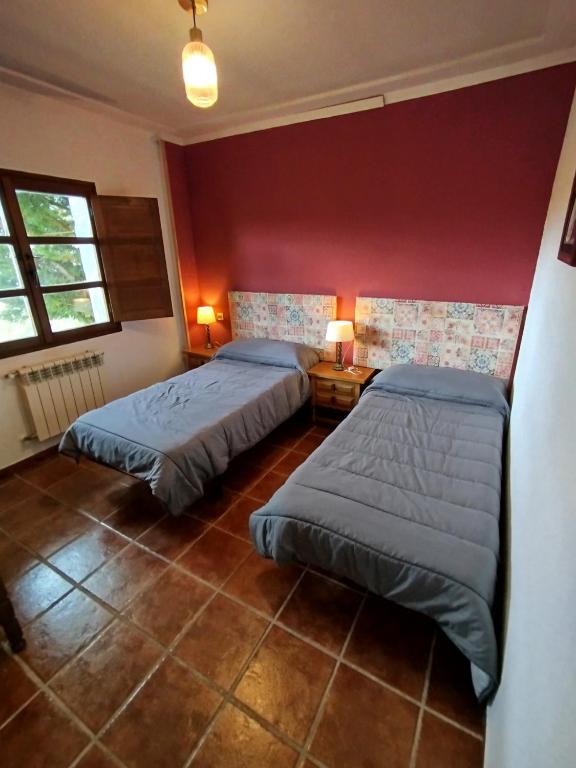 Albergue el Caseron de Fuentes Carrionas - Twin Room