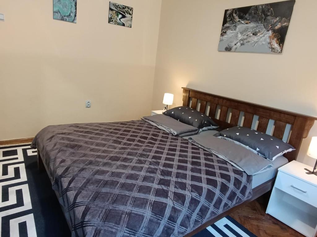 Postel nebo postele na pokoji v ubytování Entire House 80m2