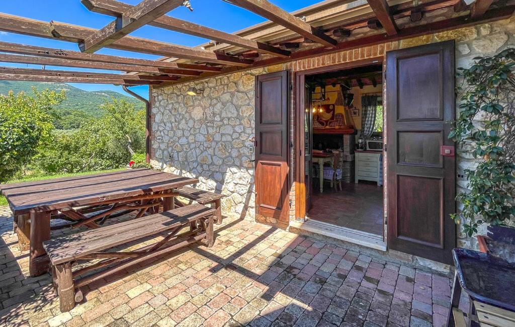 Balkon lub taras w obiekcie Luxury Villa with pool by Varental