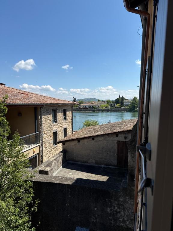 Appartements neufs avec garages dans maison de village - Apartamento De 2 Quartos