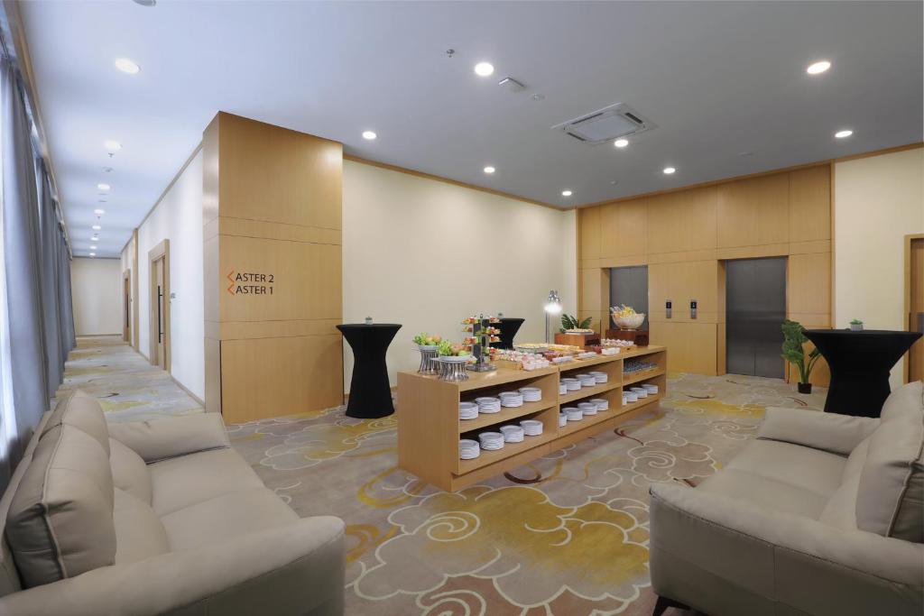 Harper Premier Nagoya Batamにあるシーティングエリア