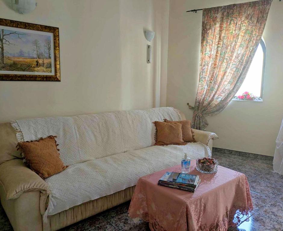 Silia's Maisonette - 12