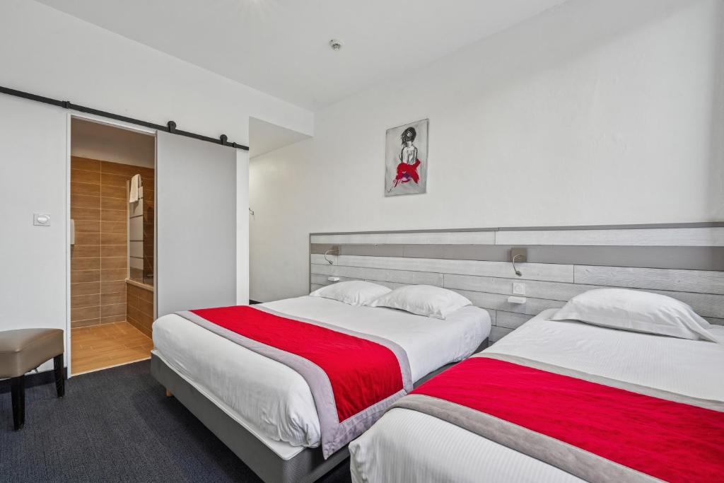 Postel nebo postele na pokoji v ubytování Hôtel Restaurant AKENA Camiers-Le Touquet - 2 étoiles