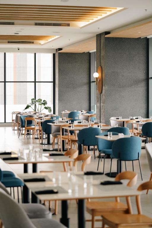 Restaurace v ubytování Fairfield by Marriott Bekasi