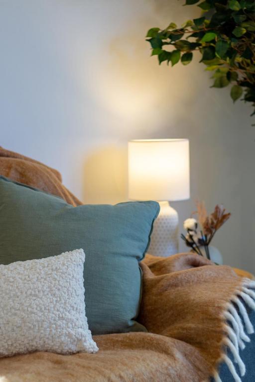 Riverside Escape near Hagley Park and Hospital - Resim 28