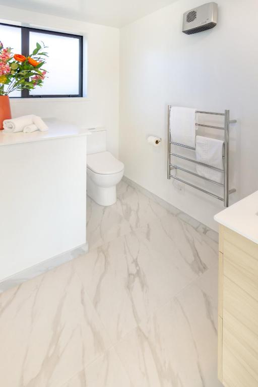 Riverside Escape near Hagley Park and Hospital - Resim 30