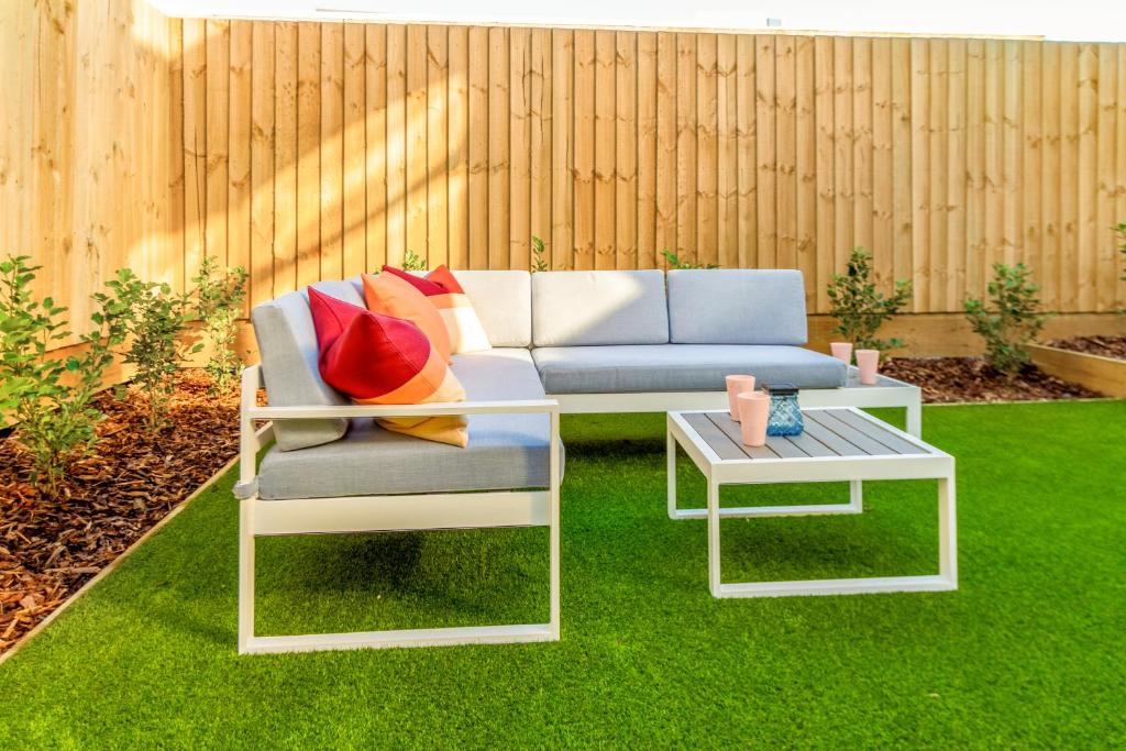 Riverside Escape near Hagley Park and Hospital - Resim 37