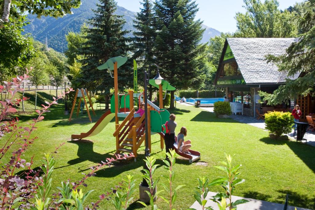 Zahrada ubytování Bungalows Verneda Mountain Resort