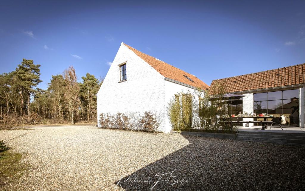 Budova, kde se prázdninový dům nachází