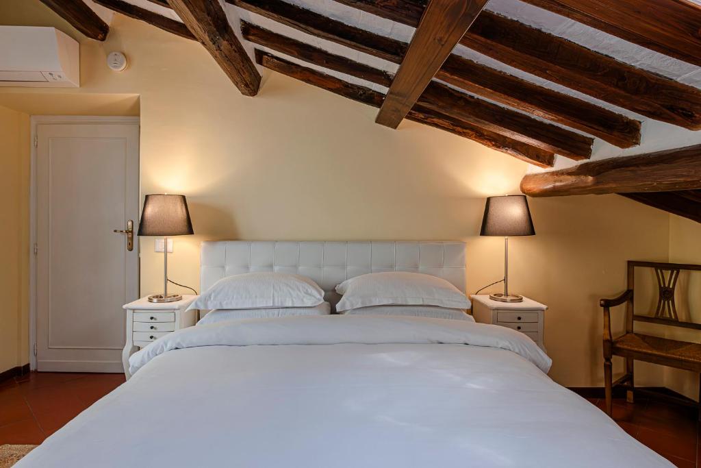 Posteľ alebo postele v izbe v ubytovaní Luxury Apartment Pantheon