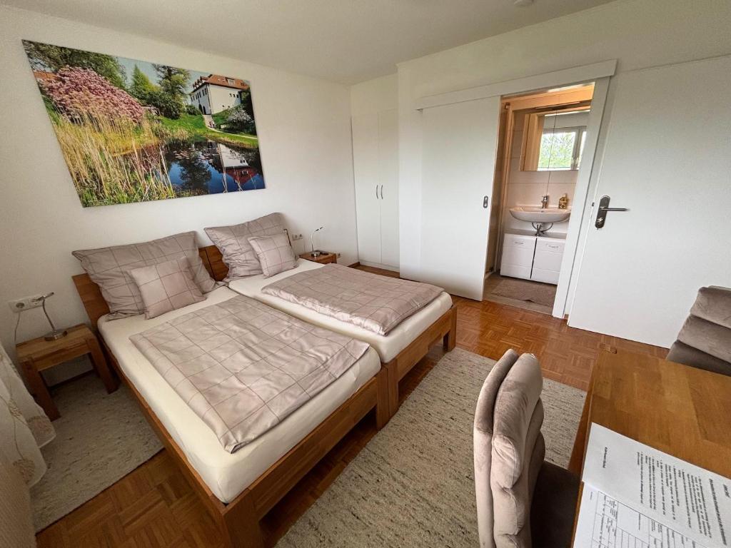 Postel nebo postele na pokoji v ubytování Ferienzimmer Trummer