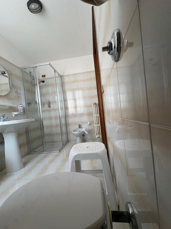 Koupelna v ubytování Garnì Hotel Tignale