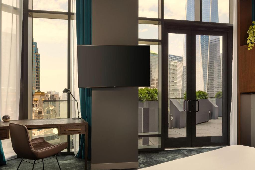 TV&#47;Unterhaltungsangebot in der Unterkunft The Cloud One New York-Downtown, by the Motel One Group